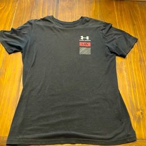 Medium under armour shirt.